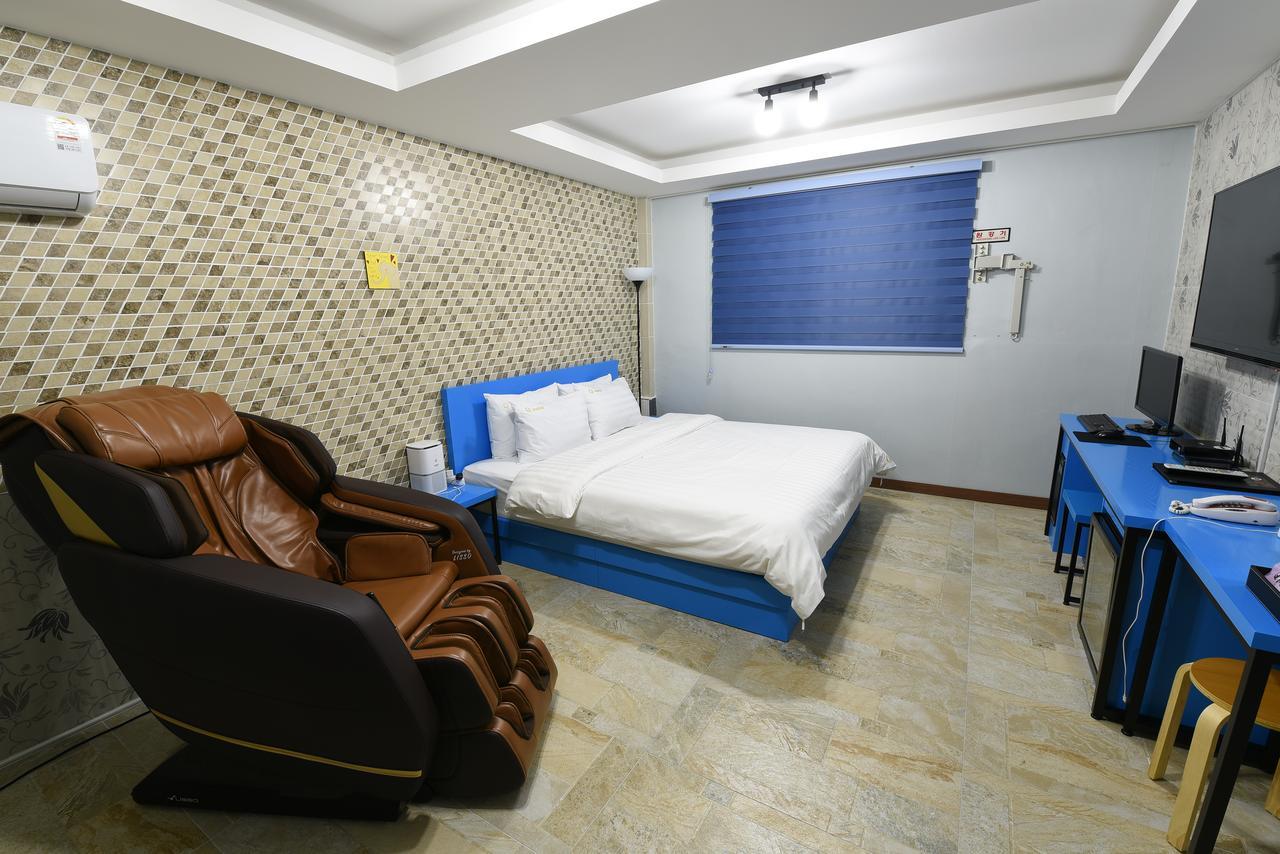 Jecheon Q Motel Екстер'єр фото