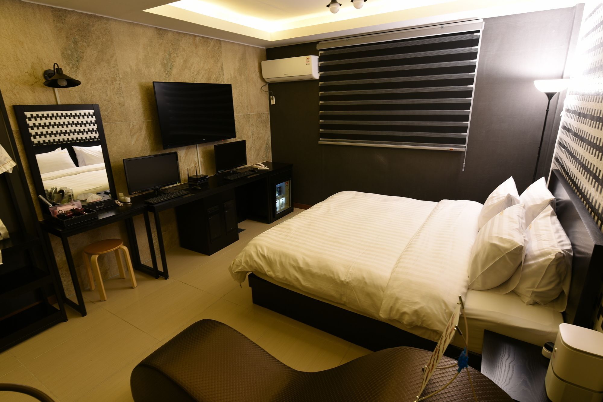 Jecheon Q Motel Екстер'єр фото