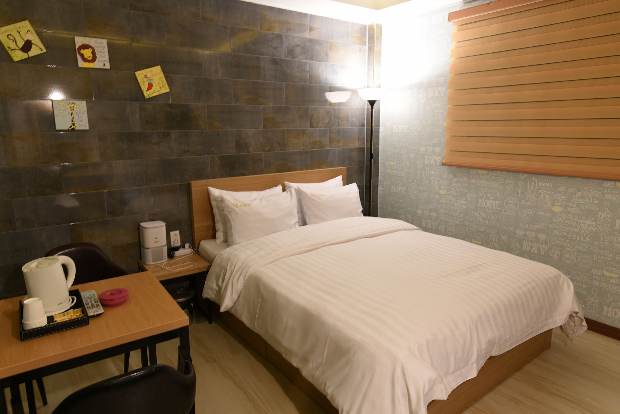 Jecheon Q Motel Екстер'єр фото